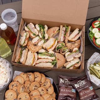 Signature Lunch Box 1/2 Dozen